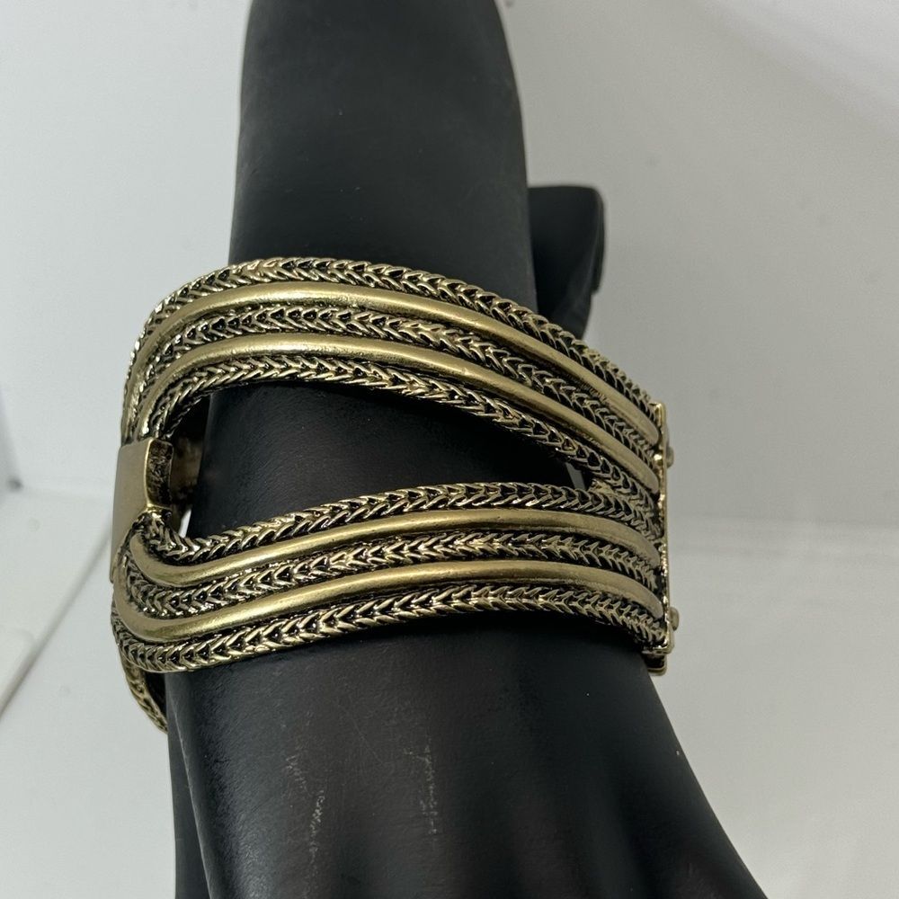 Chicos Chunky Textured Hinged Bangle Bracelet